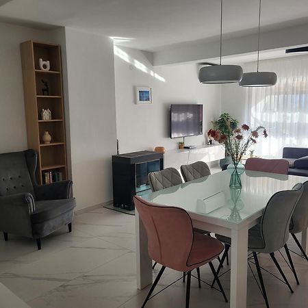 Apartman Rosa Zara Esterno foto