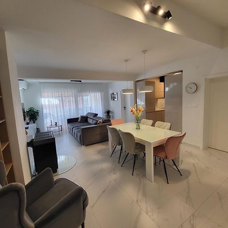 Apartman Rosa Zara Esterno foto